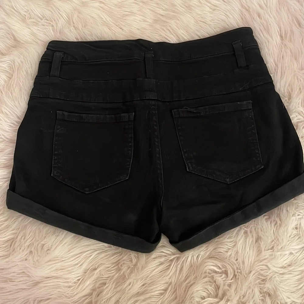 Mossimo High Rise Short - Picture 3 of 3